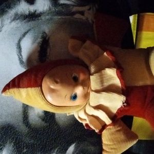 I'm selling a 1940 vintage antique very rare doll in Superior condition RARE ❤️